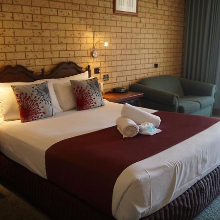 Belltower Motor Inn Шепартон Номер фото